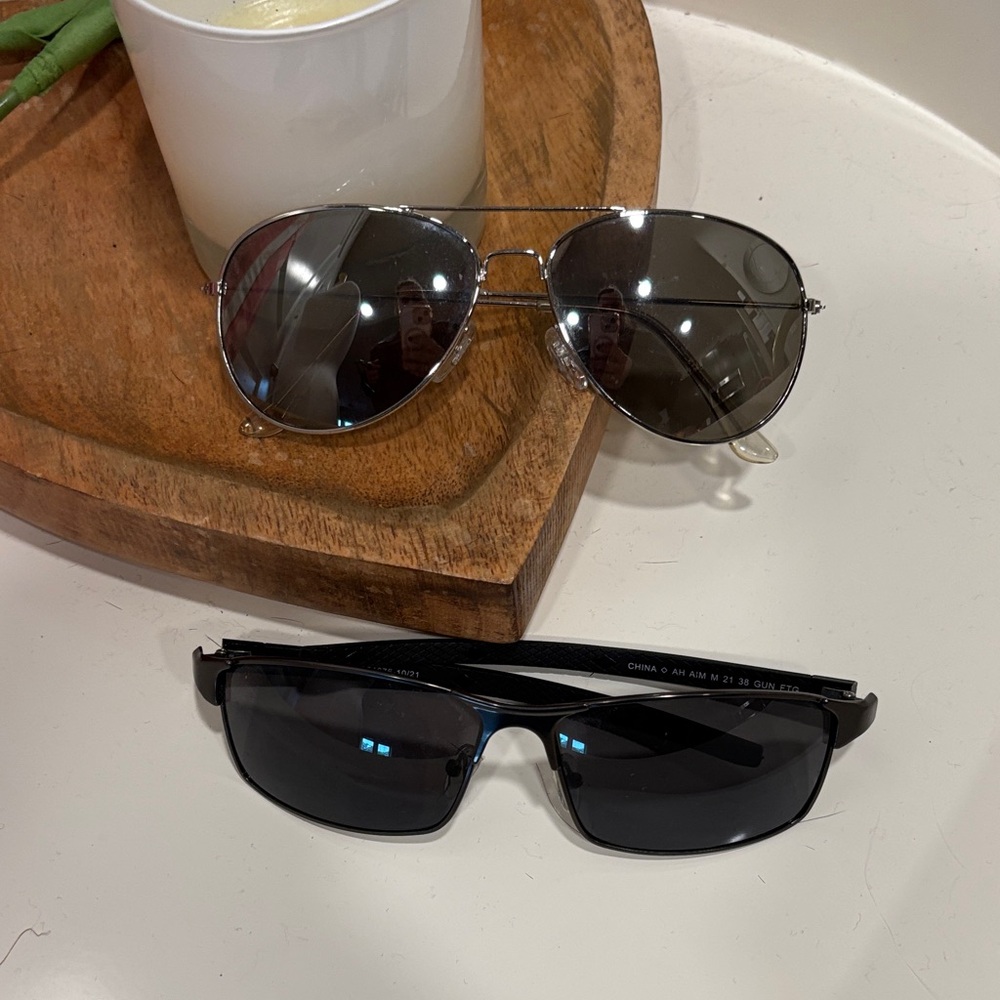 Black and Gunmetal Sunglasses Set